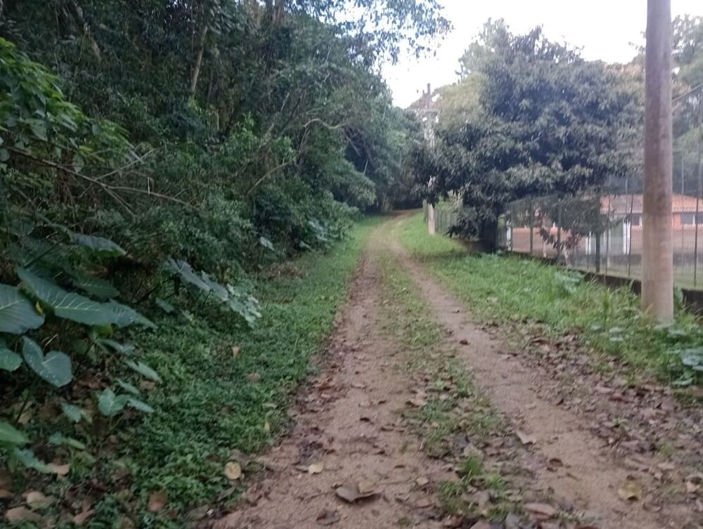 Loteamento e Condomínio, 1943 m² - Foto 1