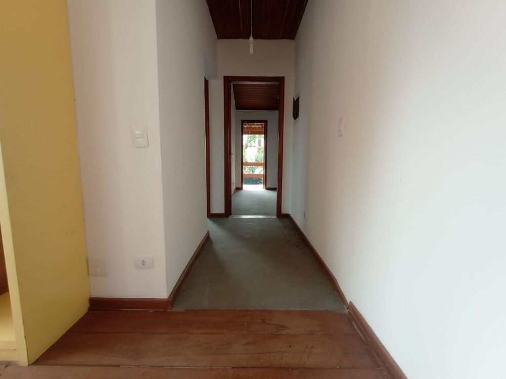 Casa de Condomínio à venda com 5 quartos, 381m² - Foto 4