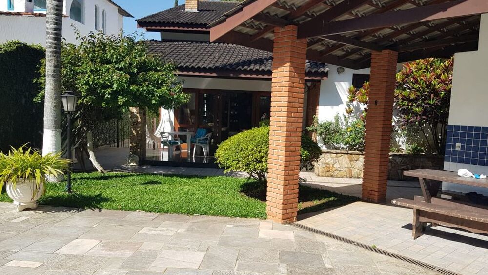 Casa de Condomínio à venda e aluguel com 3 quartos, 400m² - Foto 3