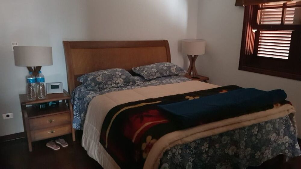 Casa de Condomínio à venda e aluguel com 3 quartos, 400m² - Foto 2