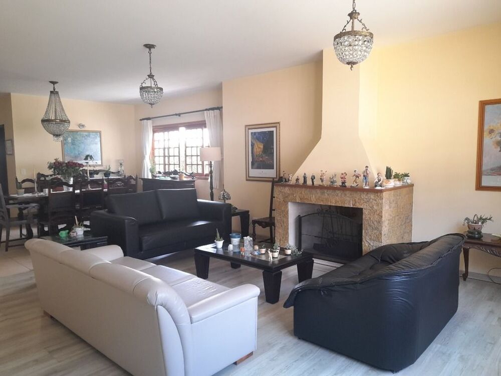 Casa de Condomínio à venda com 4 quartos, 465m² - Foto 1