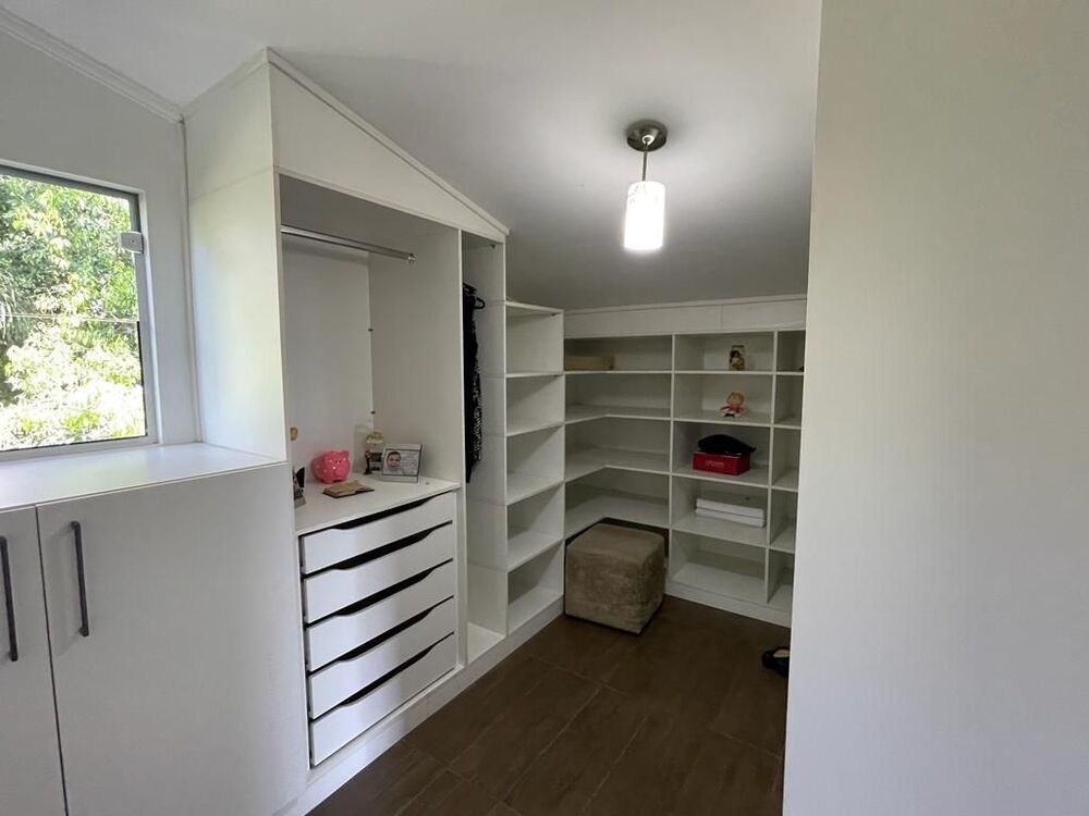 Casa de Condomínio à venda com 4 quartos, 289m² - Foto 4