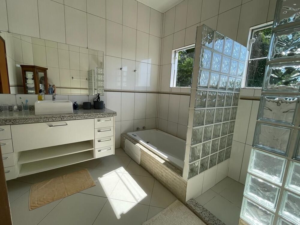 Casa de Condomínio à venda com 4 quartos, 289m² - Foto 5