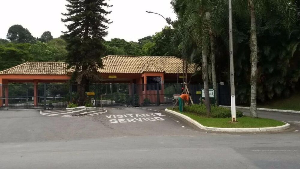 Loteamento e Condomínio, 1100 m² - Foto 1