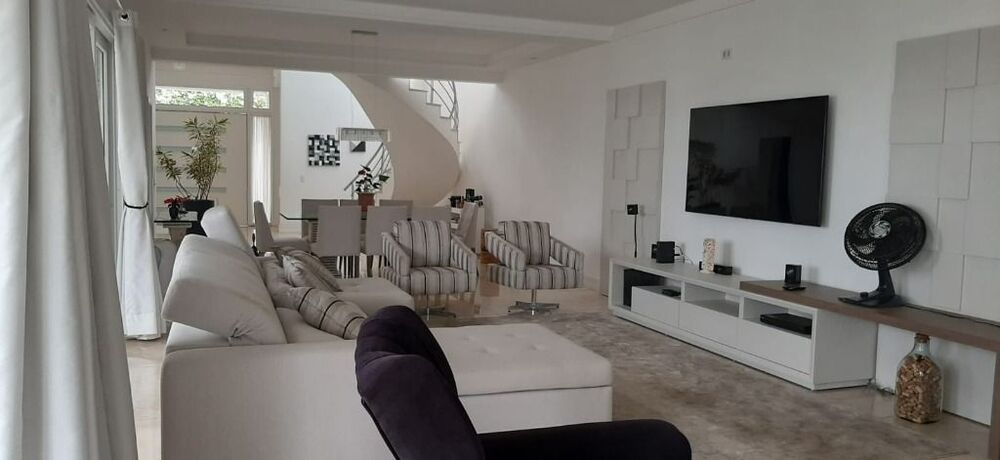 Casa de Condomínio à venda e aluguel com 4 quartos, 600m² - Foto 4