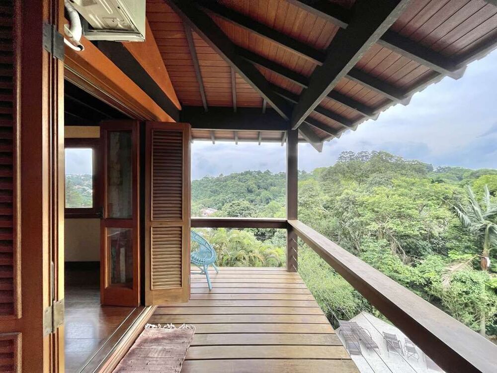 Casa de Condomínio à venda com 3 quartos, 282m² - Foto 4
