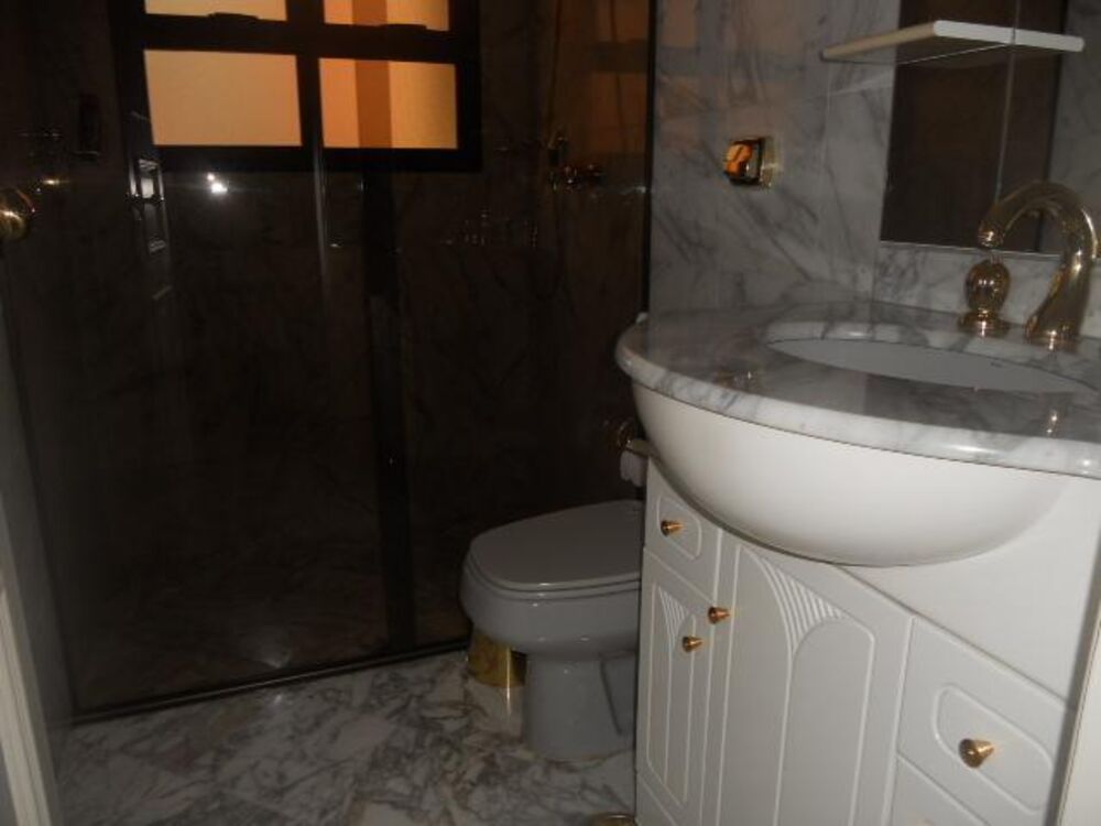 Casa de Condomínio à venda com 4 quartos, 450m² - Foto 13