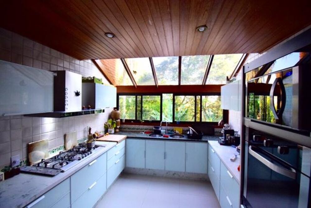Casa de Condomínio à venda com 4 quartos, 480m² - Foto 10