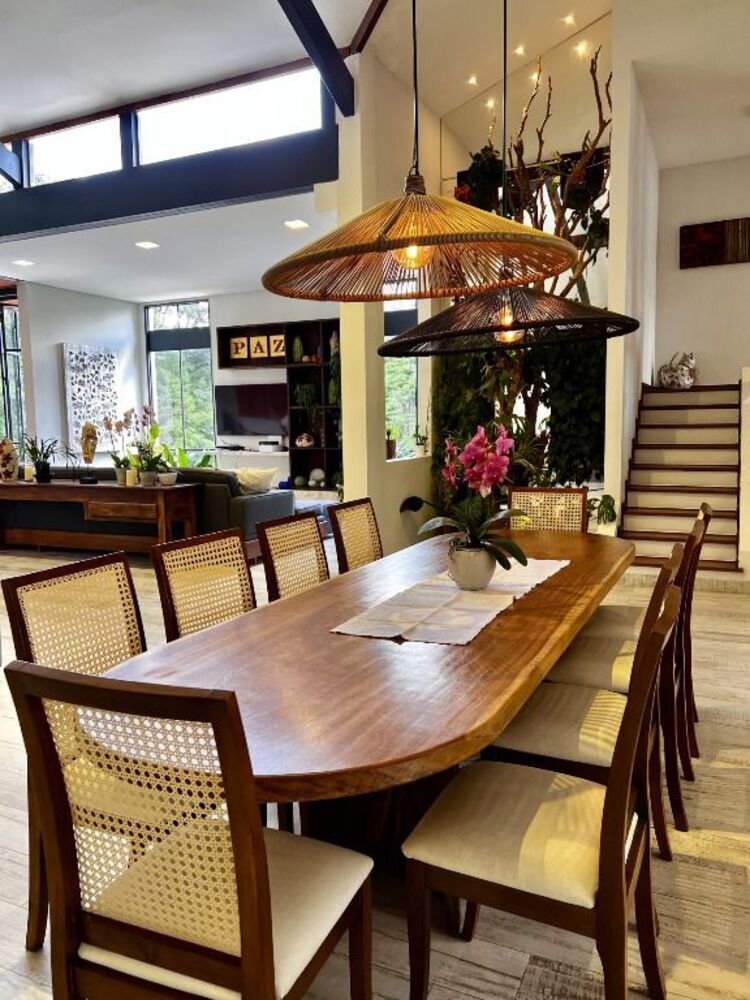 Casa de Condomínio à venda com 4 quartos, 700m² - Foto 2