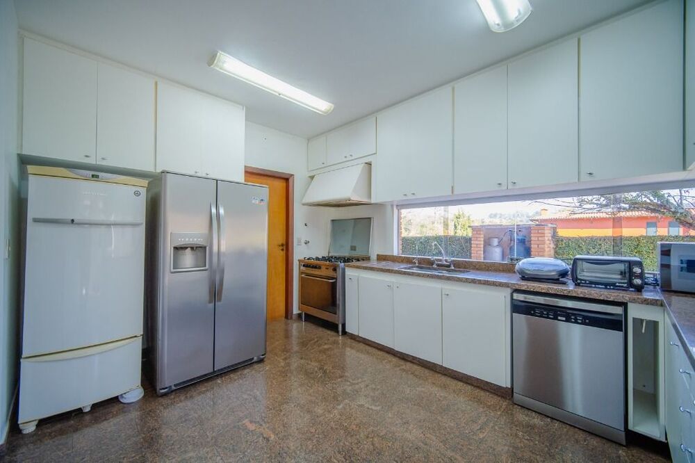 Casa de Condomínio à venda com 4 quartos, 680m² - Foto 3