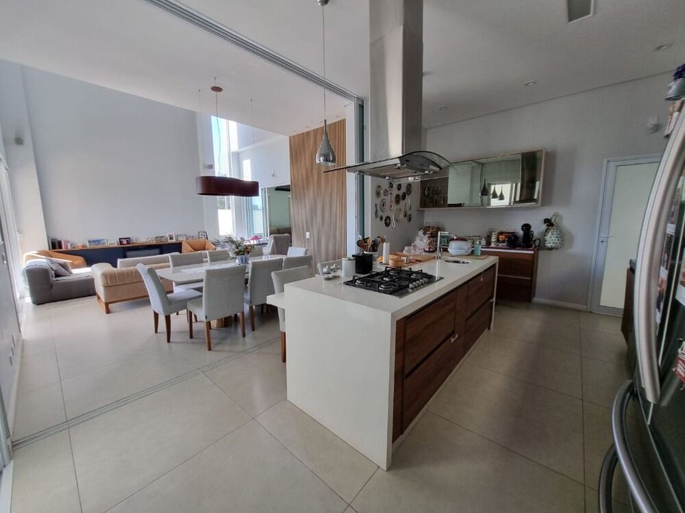 Casa de Condomínio à venda com 4 quartos, 400m² - Foto 9