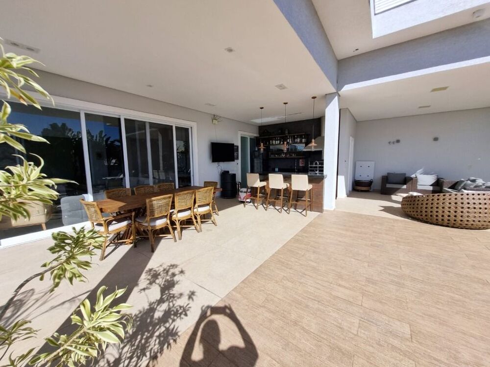 Casa de Condomínio à venda com 4 quartos, 400m² - Foto 42