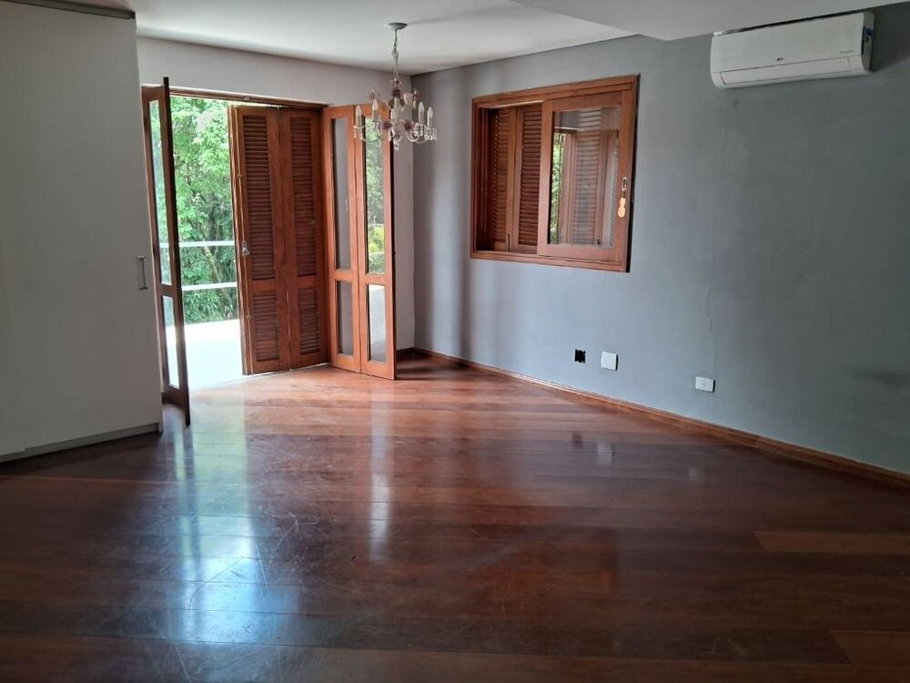 Casa de Condomínio à venda com 5 quartos, 864m² - Foto 2