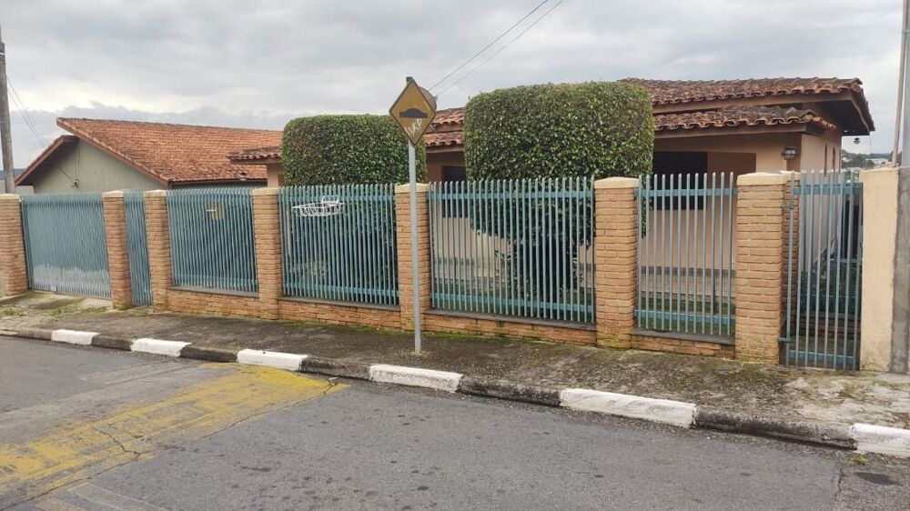 Casa, 2 quartos, 158 m² - Foto 1