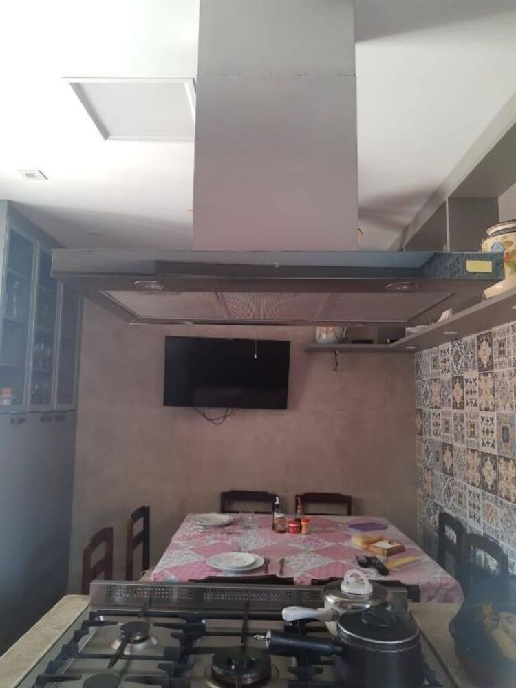 Casa de Condomínio à venda com 3 quartos, 238m² - Foto 4