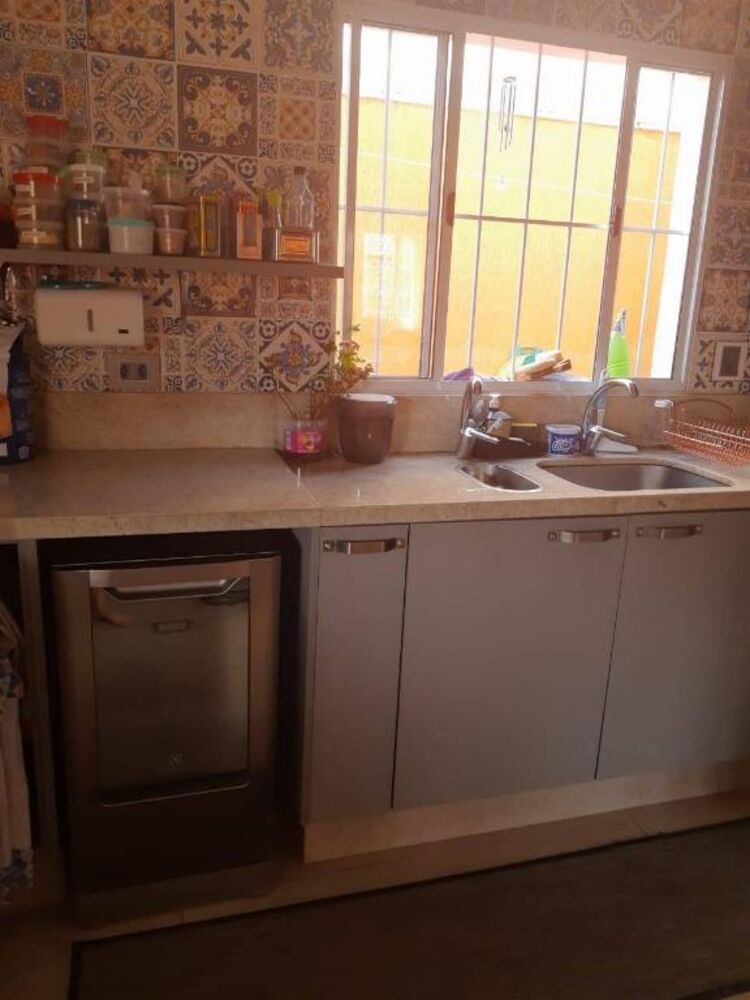 Casa de Condomínio à venda com 3 quartos, 238m² - Foto 3