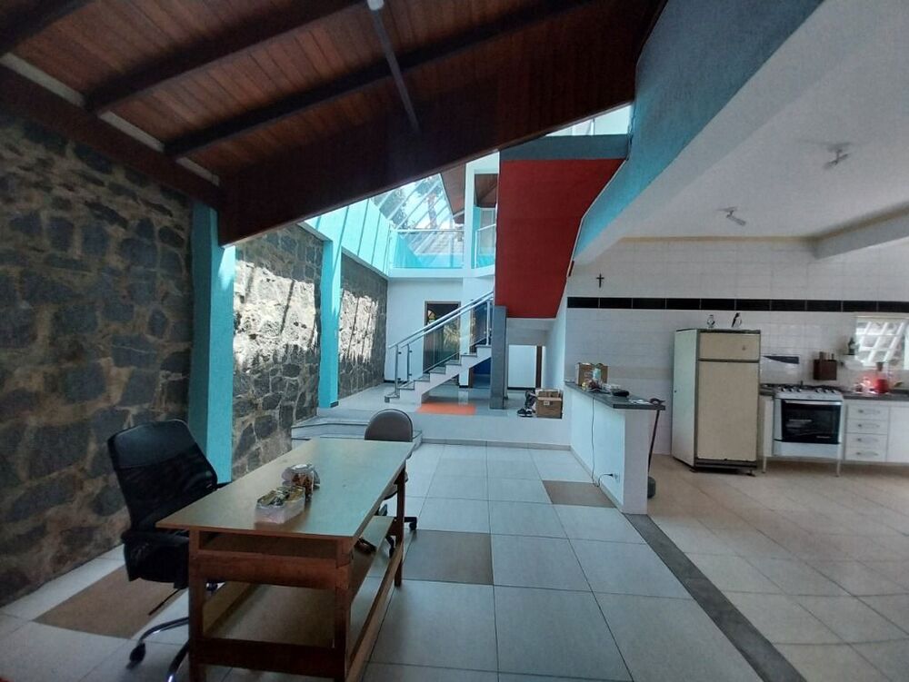 Casa, 3 quartos, 250 m² - Foto 4