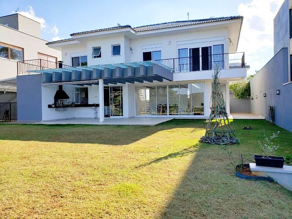 Casa de Condomínio à venda com 3 quartos, 296m² - Foto 1