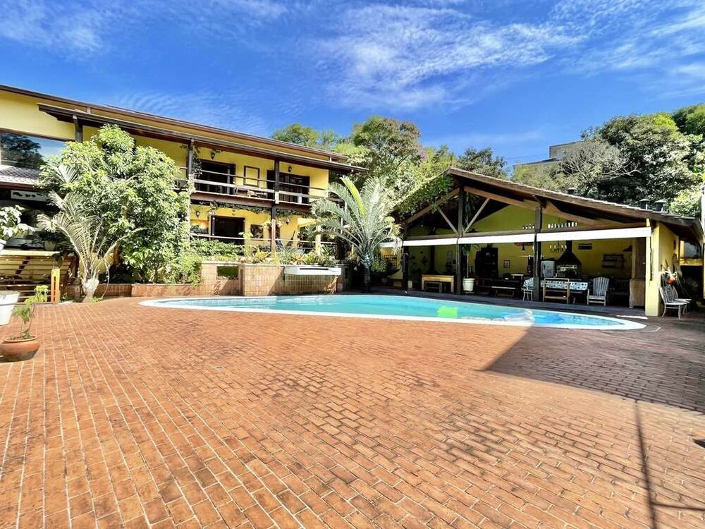 Casa de Condomínio à venda com 6 quartos, 920m² - Foto 1