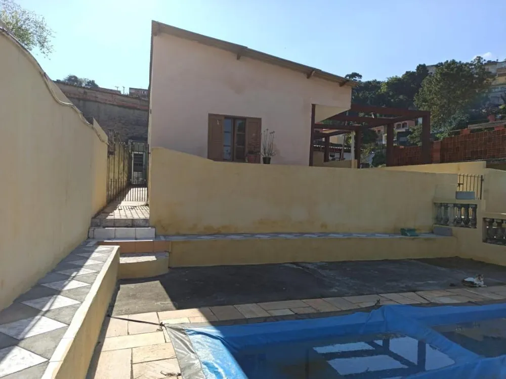 Casa, 6 quartos, 260 m² - Foto 1