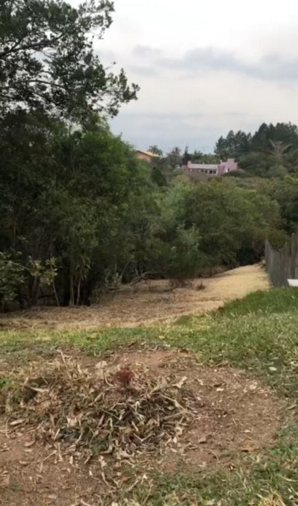 Loteamento e Condomínio, 1500 m² - Foto 1