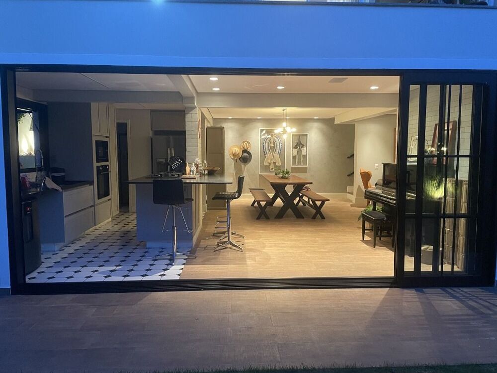 Casa de Condomínio à venda com 3 quartos, 250m² - Foto 22