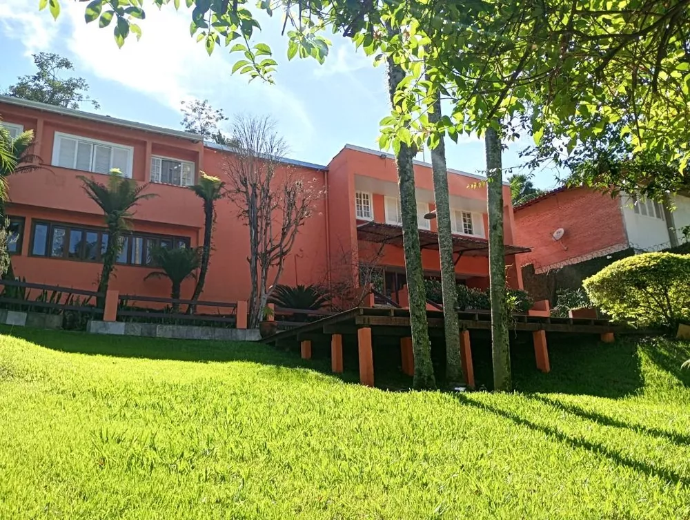 Casa de Condomínio à venda e aluguel com 5 quartos, 307m² - Foto 1