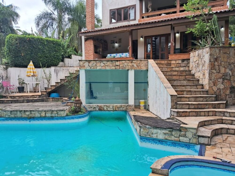 Casa de Condomínio à venda com 3 quartos, 372m² - Foto 1