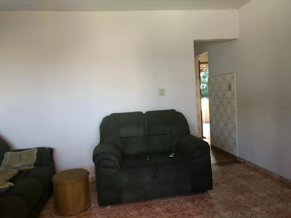 Casa à venda com 2 quartos, 72m² - Foto 3