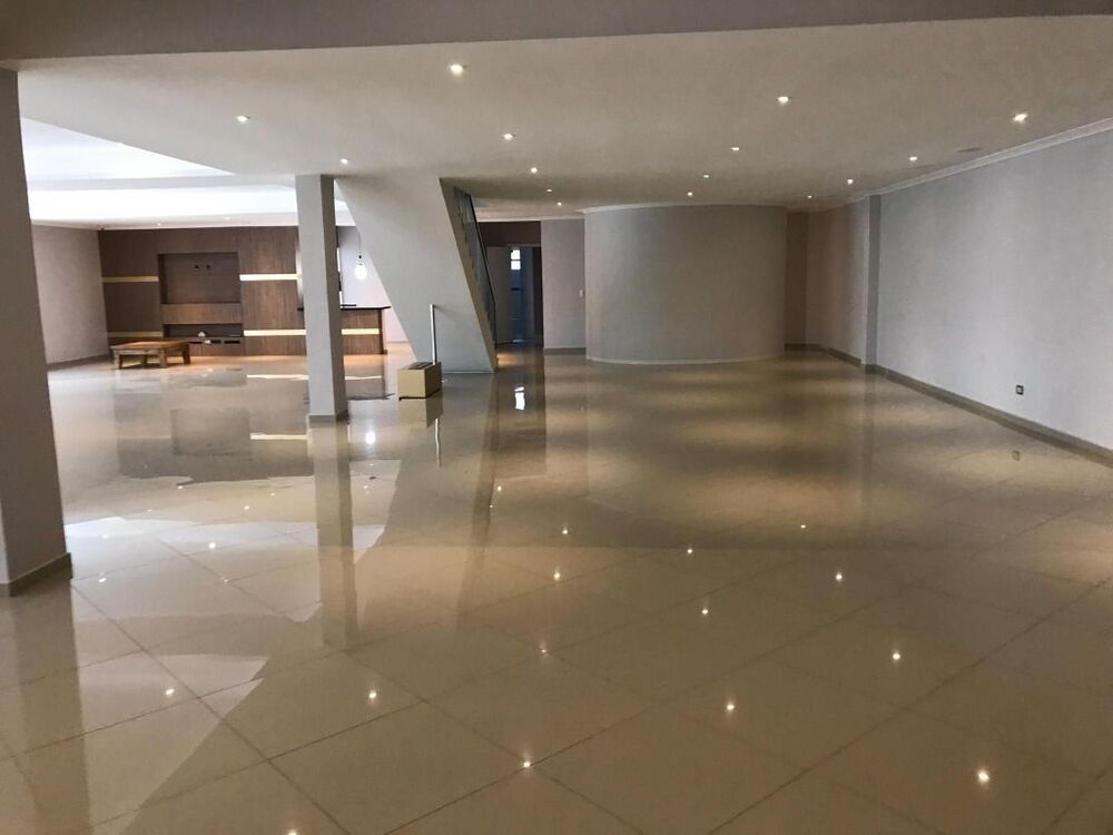 Casa de Condomínio à venda e aluguel com 7 quartos, 2000m² - Foto 11