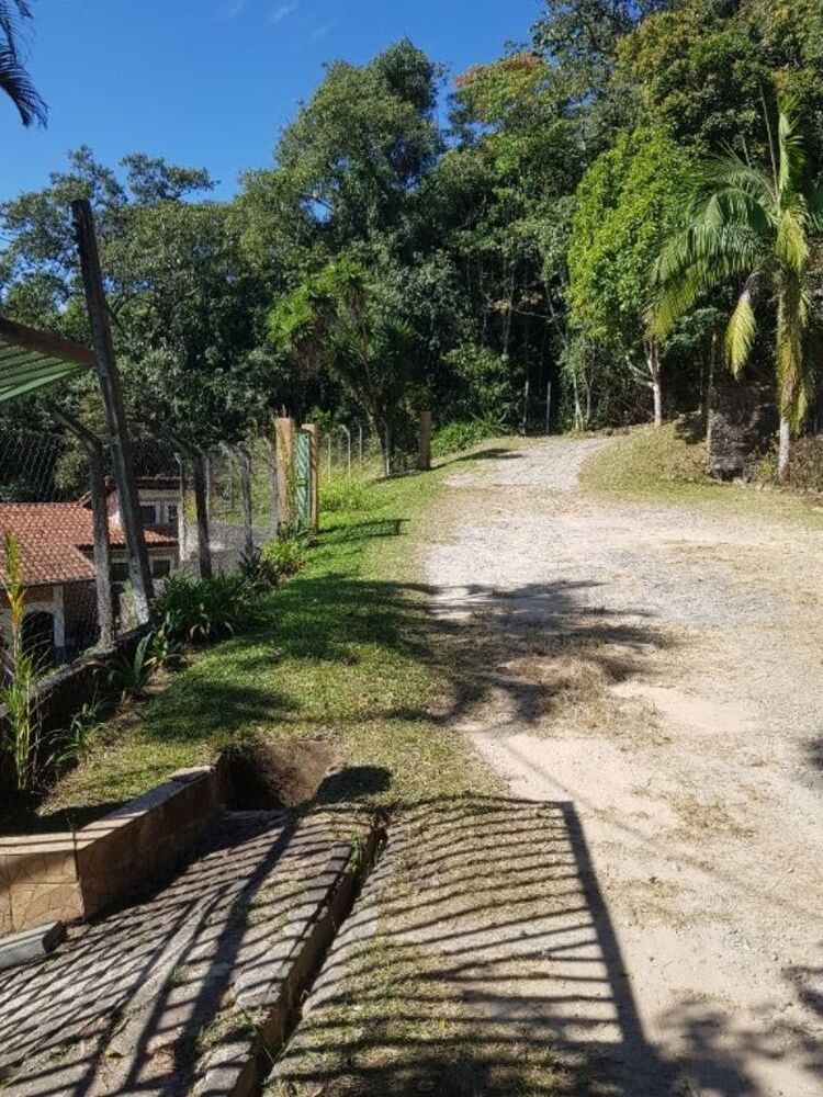 Casa de Condomínio à venda e aluguel com 3 quartos, 240m² - Foto 4