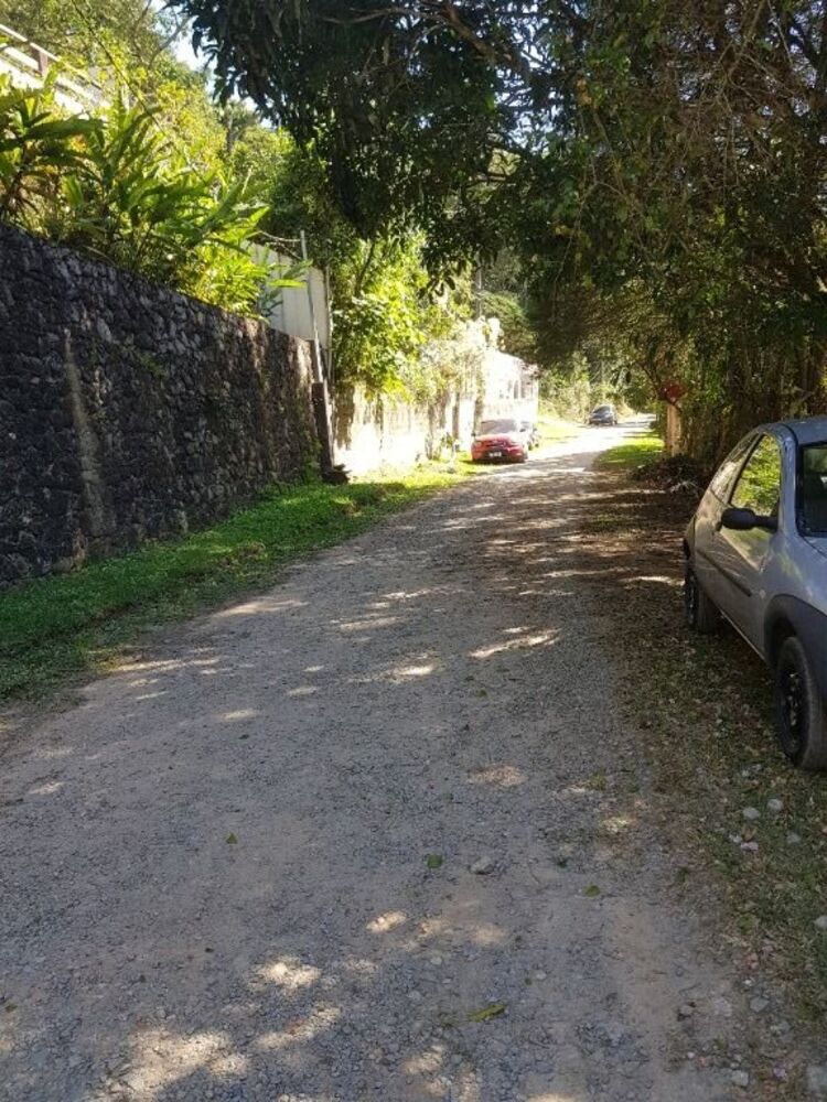 Casa de Condomínio à venda e aluguel com 3 quartos, 240m² - Foto 2