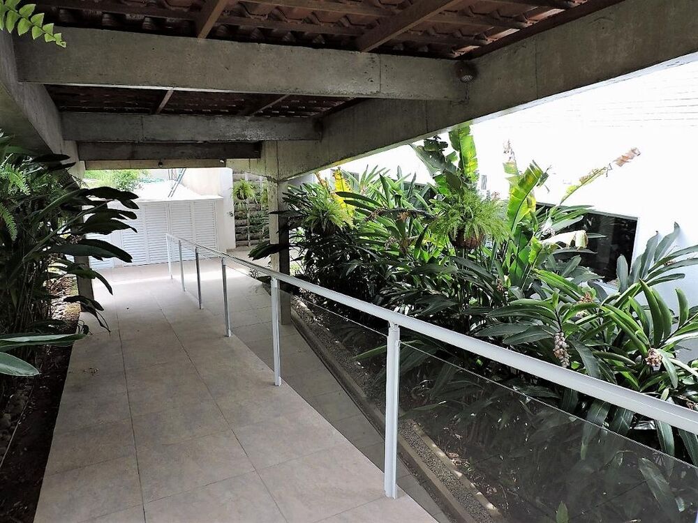 Casa de Condomínio à venda com 5 quartos, 750m² - Foto 4