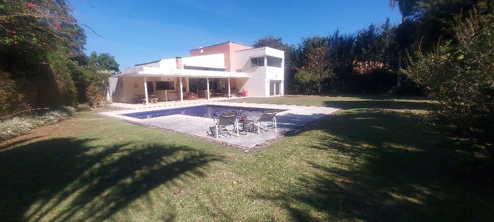 Casa de Condomínio à venda com 4 quartos, 472m² - Foto 1