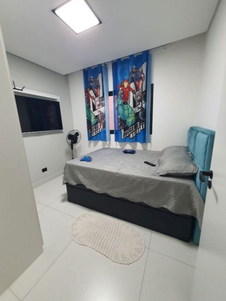 Casa de Condomínio à venda com 4 quartos, 320m² - Foto 3