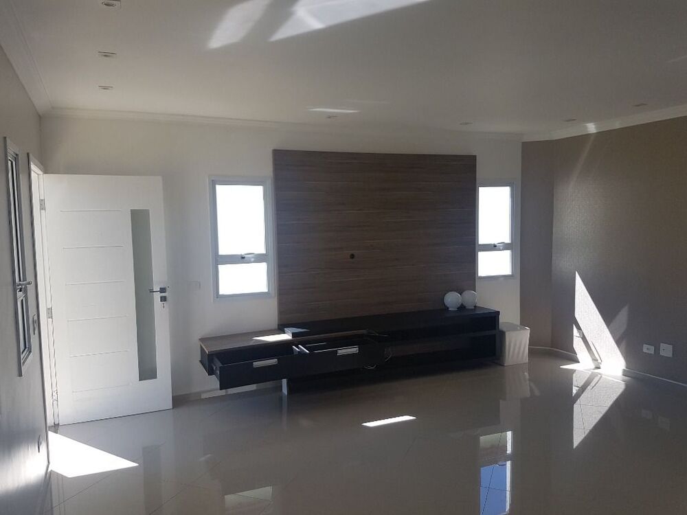 Casa de Condomínio à venda com 3 quartos, 201m² - Foto 3