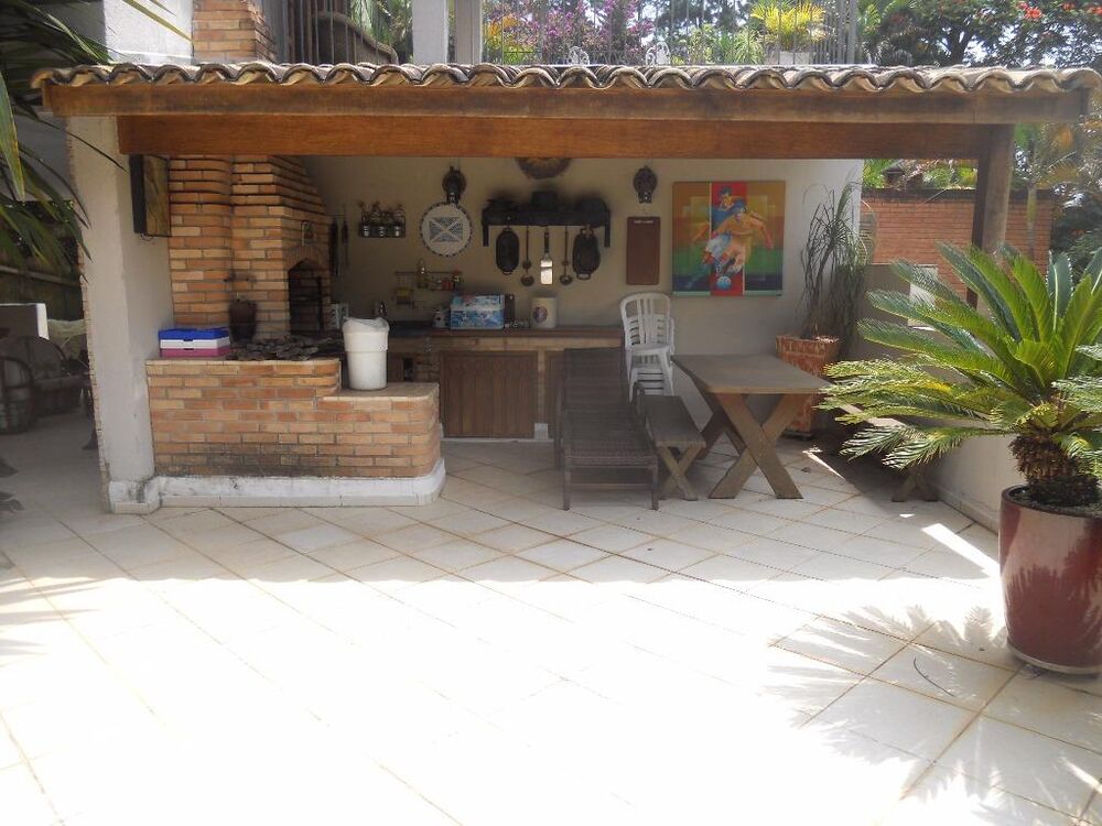 Casa à venda com 7 quartos, 445m² - Foto 3