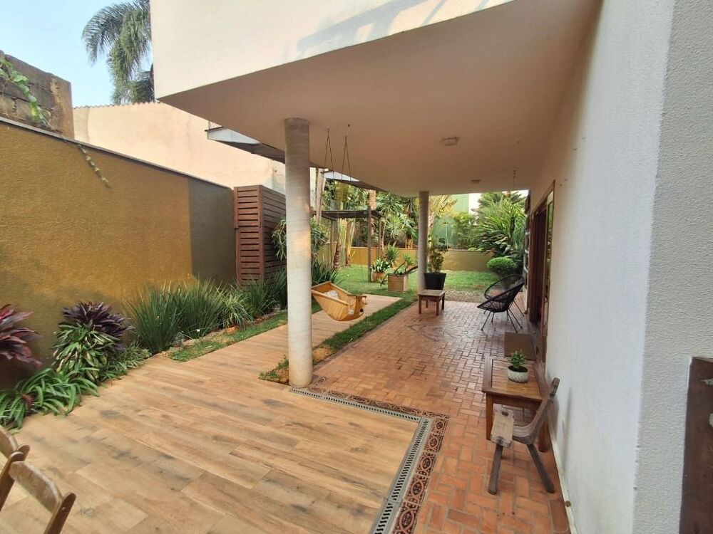 Casa de Condomínio à venda com 3 quartos, 308m² - Foto 1