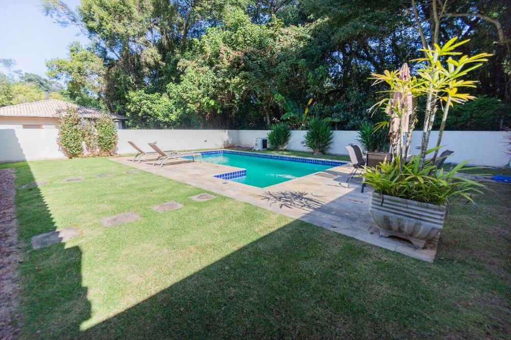 Casa de Condomínio à venda com 3 quartos, 360m² - Foto 3