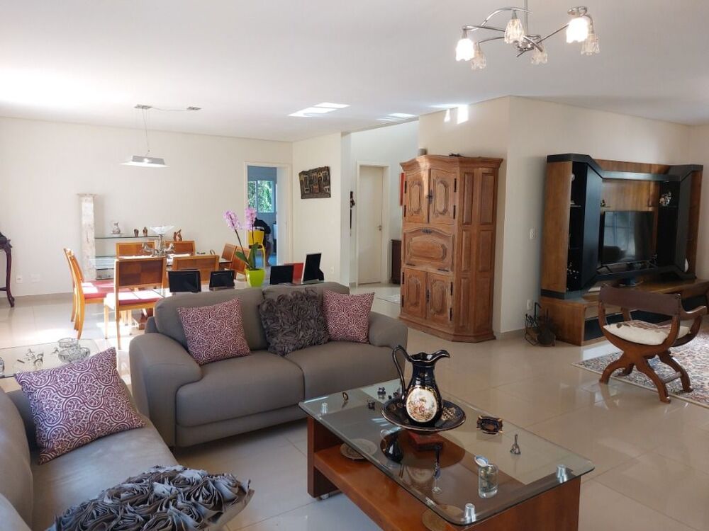 Casa de Condomínio à venda com 4 quartos, 294m² - Foto 2
