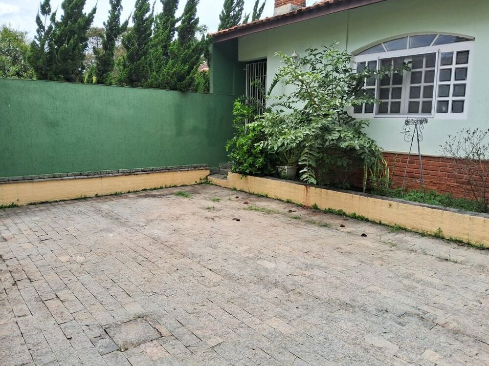 Casa de Condomínio à venda com 3 quartos, 140m² - Foto 2