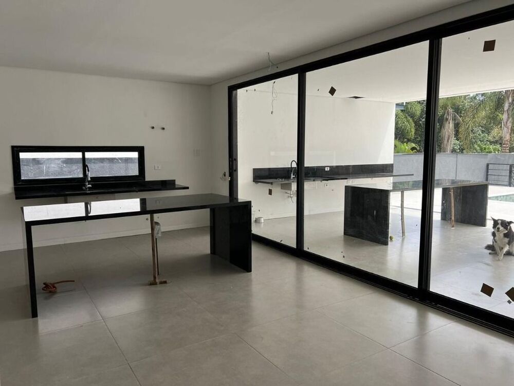 Casa de Condomínio à venda com 5 quartos, 462m² - Foto 4