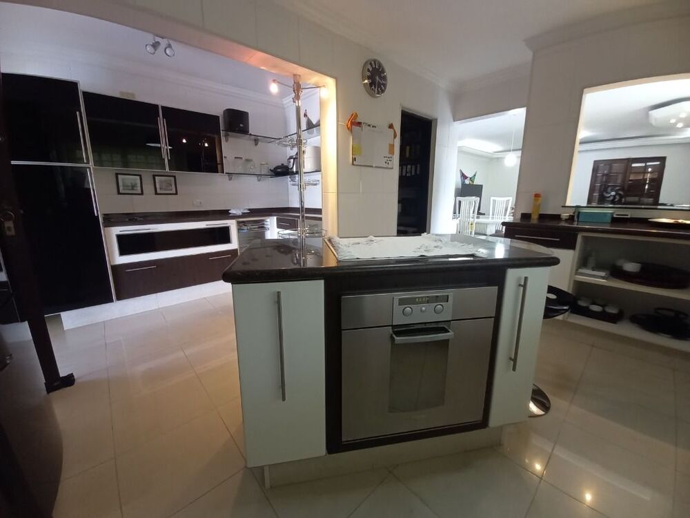 Casa de Condomínio à venda com 4 quartos, 400m² - Foto 6