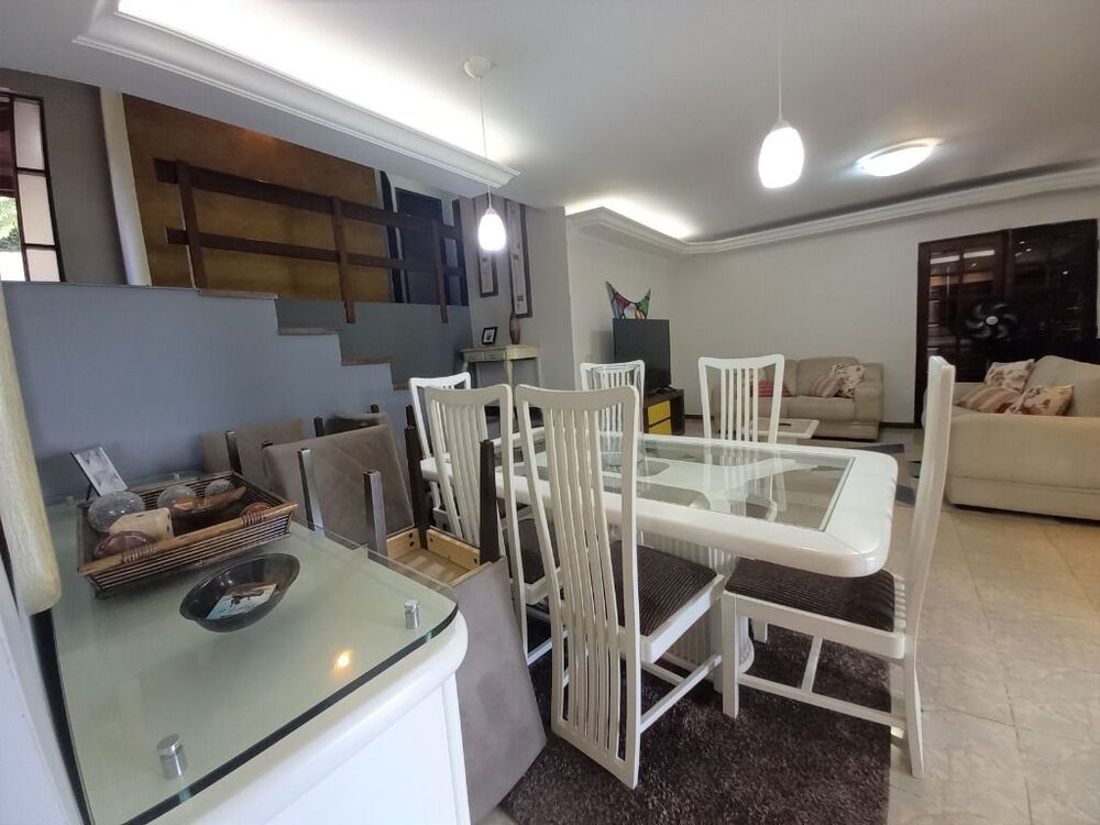Casa de Condomínio à venda com 4 quartos, 400m² - Foto 5