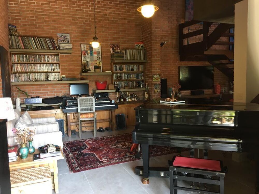 Casa de Condomínio à venda com 4 quartos, 400m² - Foto 2