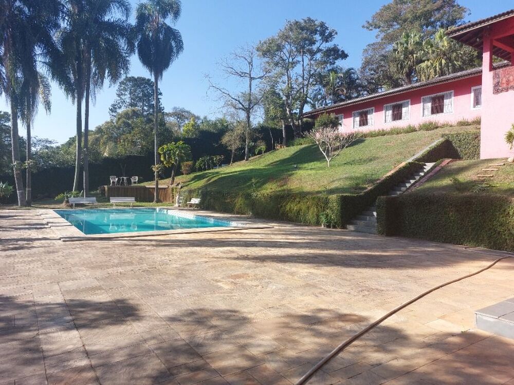 Casa de Condomínio à venda com 4 quartos, 629m² - Foto 1