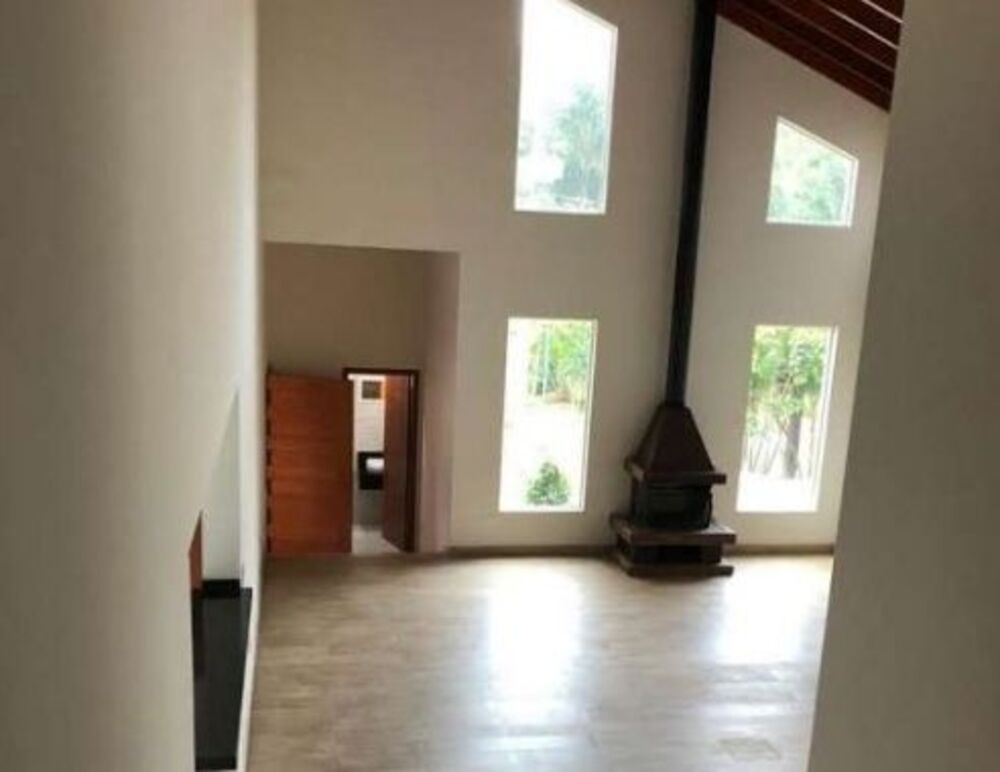 Casa de Condomínio à venda e aluguel com 3 quartos, 200m² - Foto 4