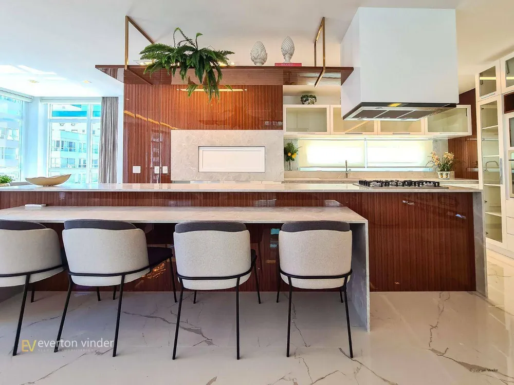 Apartamento, 4 quartos, 331 m² - Foto 4