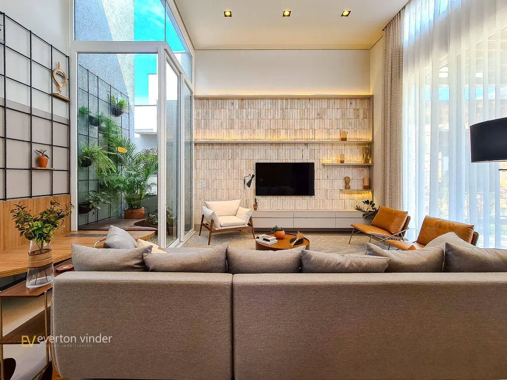 Casa, 4 quartos, 200 m² - Foto 1