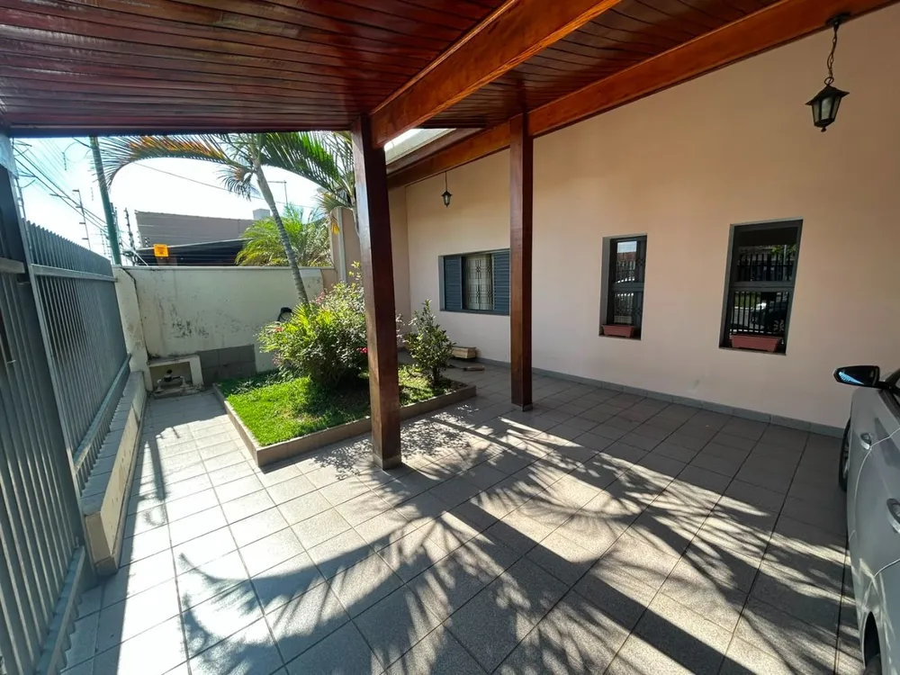 Casa, 4 quartos, 208 m² - Foto 2
